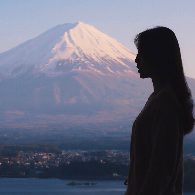 野洵 背影 侧脸女
喜收藏 禁二传。