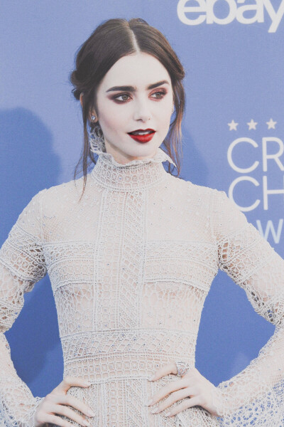 Lily Collins