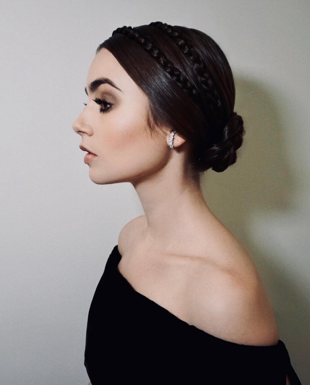 Lily Collins