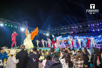 你的2018，已成过去，
新的2019，生活有一万种可能，
在方特，用仪式感标记每一种开始。
2019，我们来了！