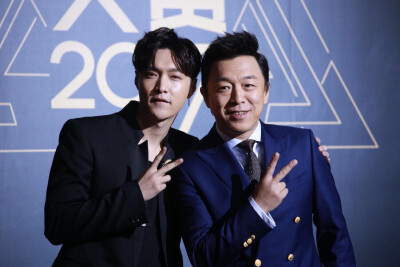 EXO 张艺兴 LAY 黄渤