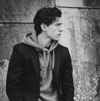 Tom Holland handsome!!!