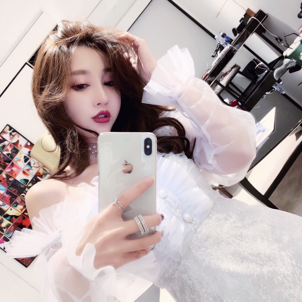 野洵女头手机控