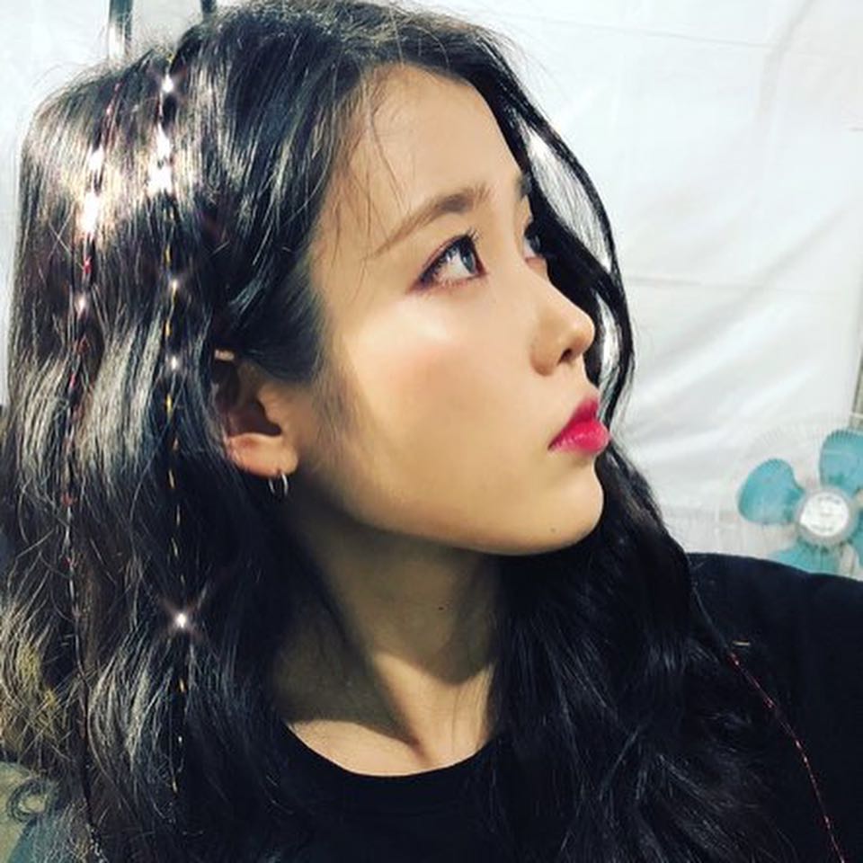 IU 