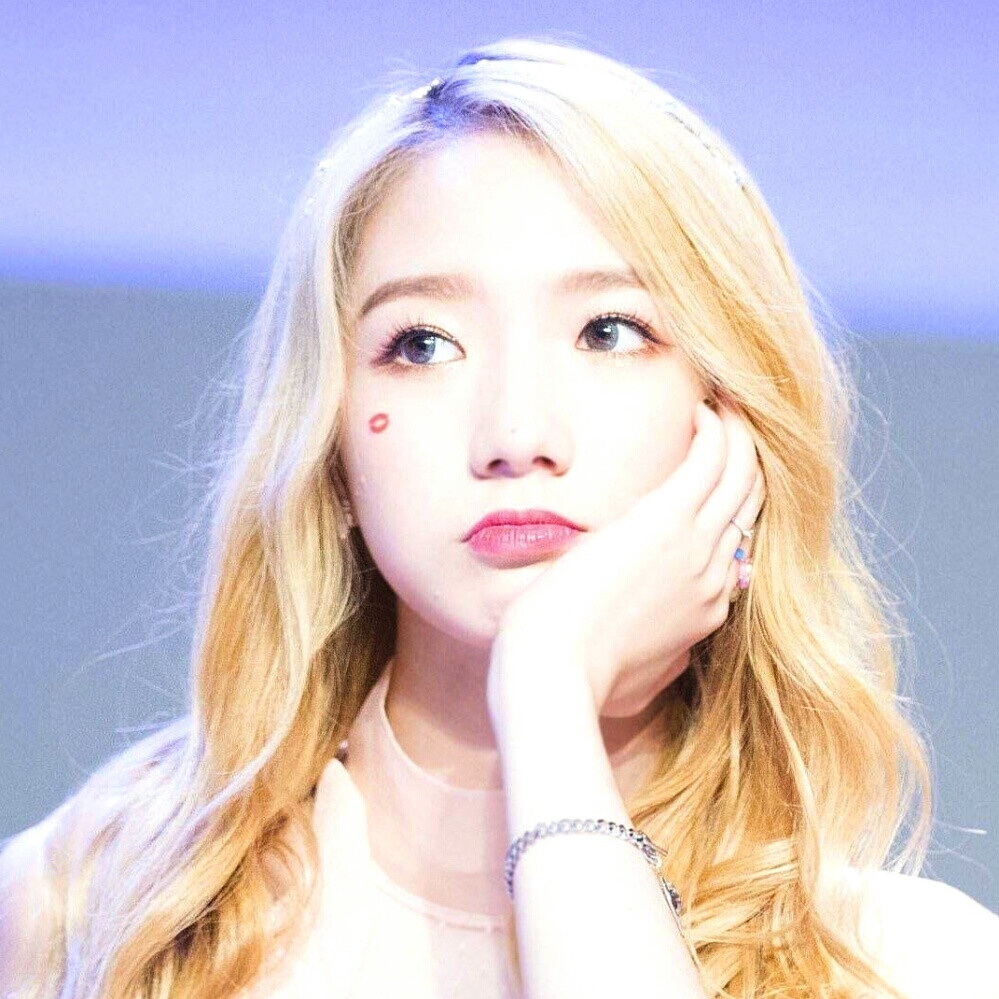 孟美岐滤镜头像自制cr朴未卿