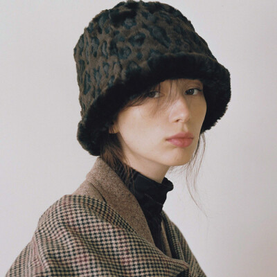 代购 TheShellBoutique2018 VINTAGE FUR LAMPSHADE HAT