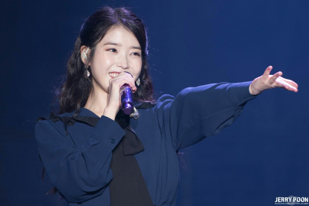 IU