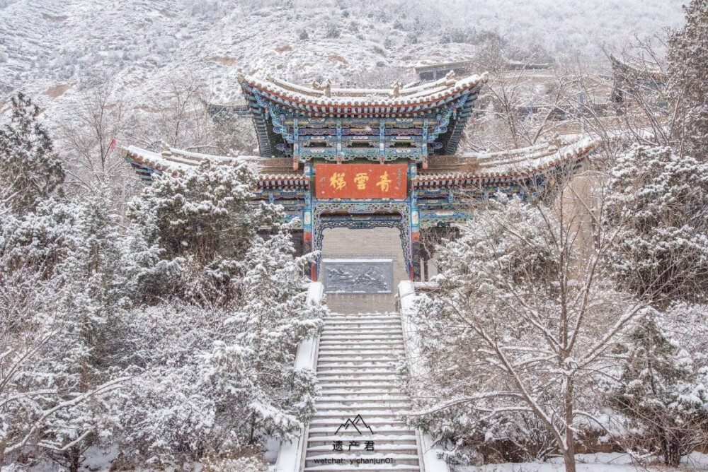 兰州五泉山的雪，中国传统建筑配上雪景，一种天人合一的东方人文美。 ​​​