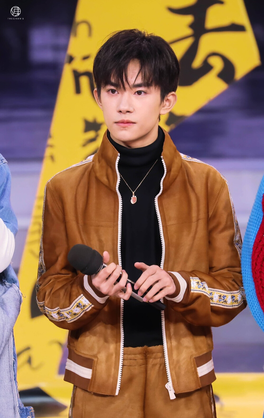 易烊千玺tfboys快乐大本营录制高清帅气可爱