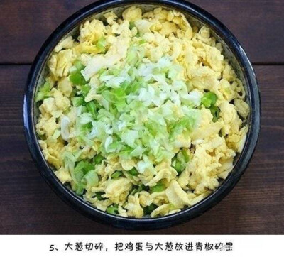 【水饺】饺子馅这么调，煮出来一口一个，别有风味，还有满满的维生素。 ​​​