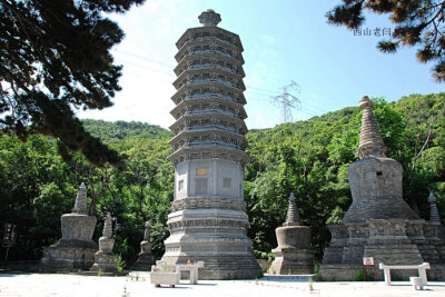 戒台寺 塔院 知幻大师塔