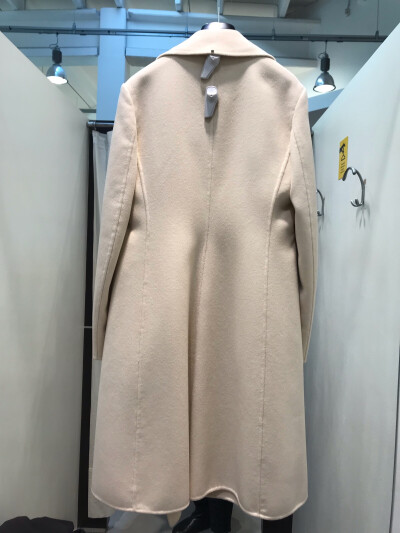 maxmara 剪标店大衣 羊毛+兔毛 九折