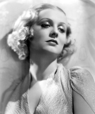 Gloria Stuart ​​​​