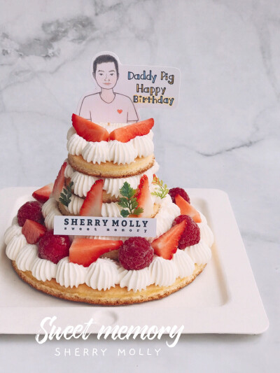 #SHERRY Molly家の下午茶#—『原味多层cake』应该是给孩子爸订的生日cake吧挑了可好看的草莓多层cake呢～这是一款你怎么吃都觉得吃不够的cake呢 希望这位爸爸喜欢呀～