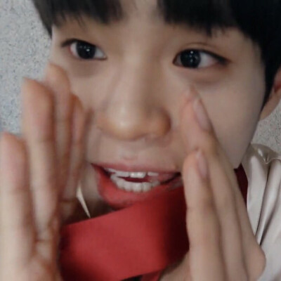 李大辉
说悄悄话啦！