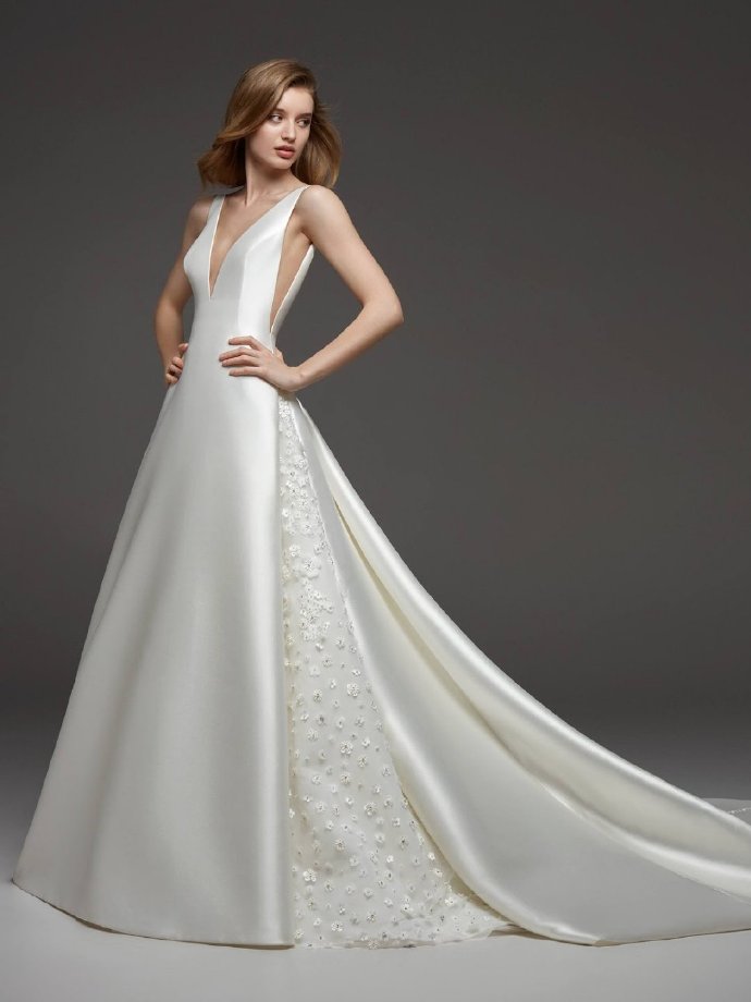 Pronovias Bridal 2019 Collection