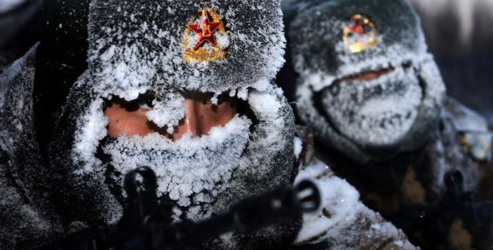 下雪天，你们是最美的雪景 向边防战士致敬