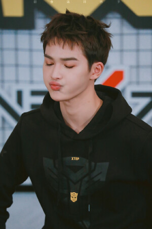 小可爱朱正廷啊