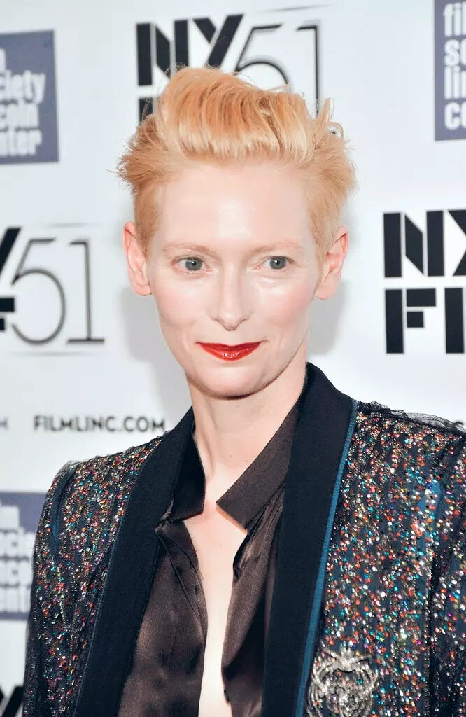 蒂尔达·斯文顿
Tilda ·Swinton