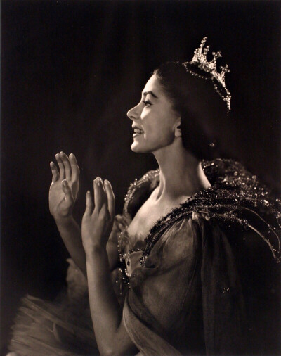 Margot Fonteyn 玛戈·芳婷 | 英国
源自Weibo博主@ 暮染残菲