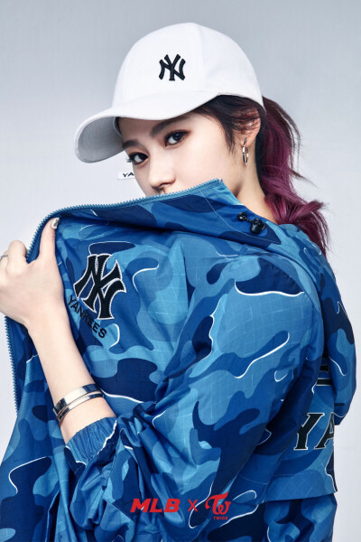 Twice sana凑崎纱夏