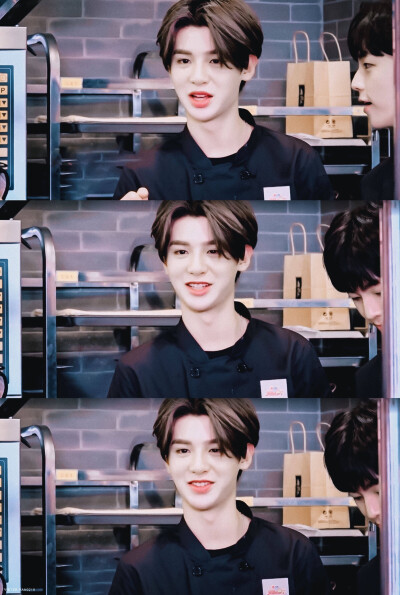 黄明昊 贾富贵 Justin