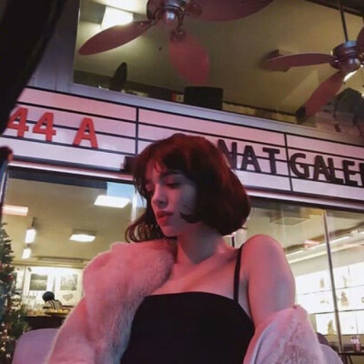 分手之后闺蜜就变成了我唯一的狗子