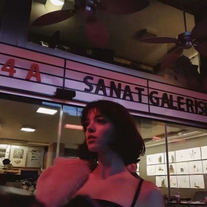 分手之后闺蜜就变成了我唯一的狗子