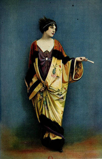 服装 | Evening Wear。
“优雅的身姿”。1910s。