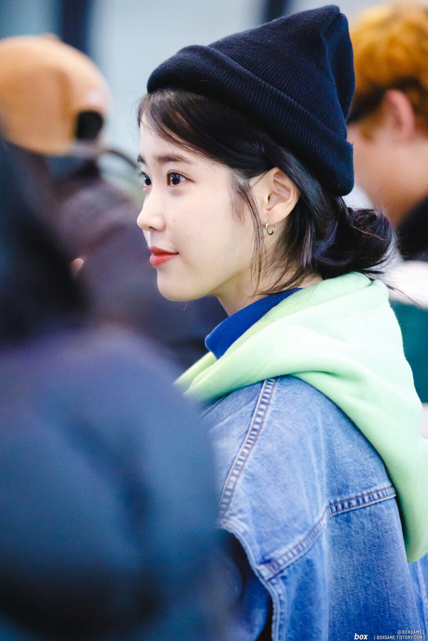 IU