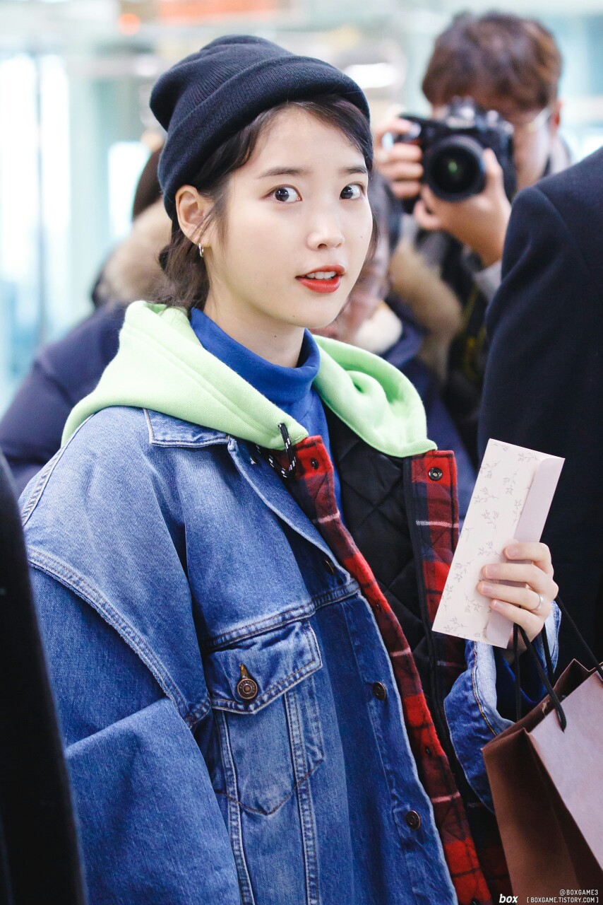 IU