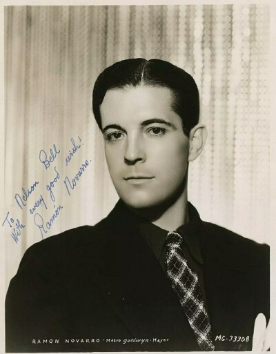 拉蒙诺瓦罗
Ramon Novarro 1899-1968年
美国演员