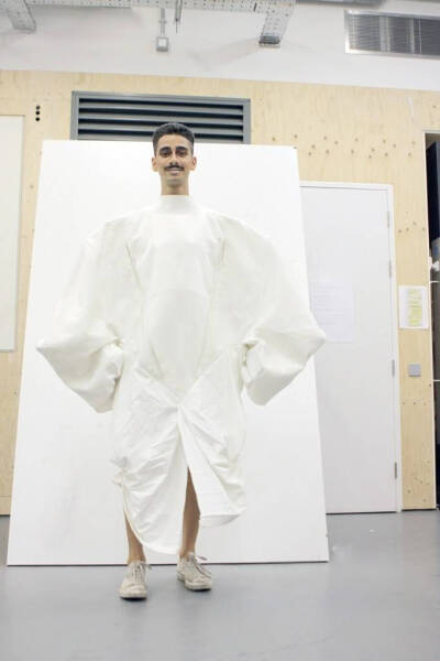 2013 central saint martins white show ​​​​