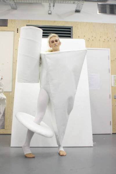 2013 central saint martins white show ​​​​