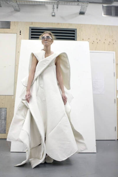 2013 central saint martins white show ​​​​