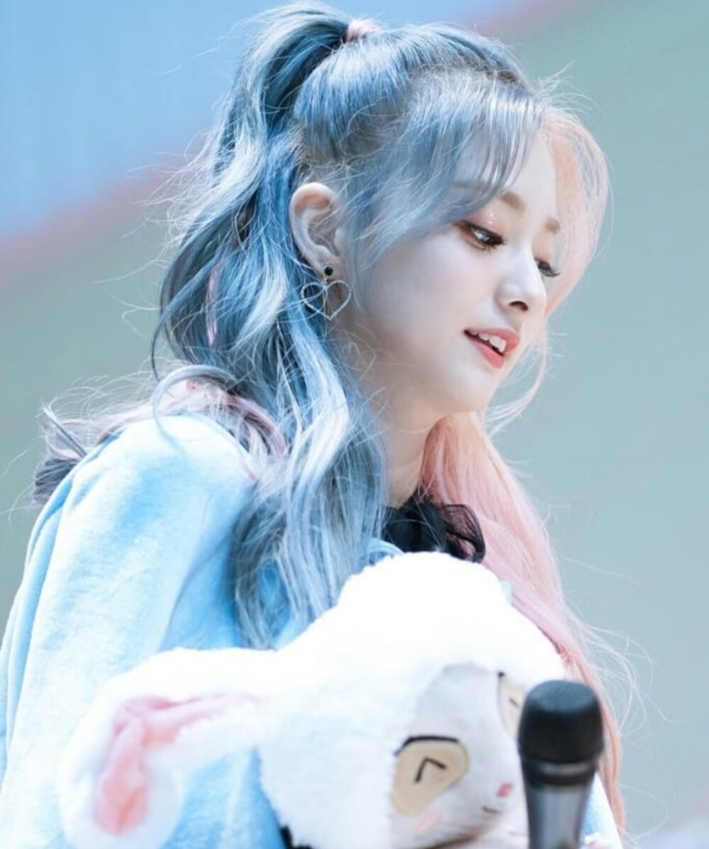 fromis9_李娜炅