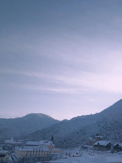 雪 山