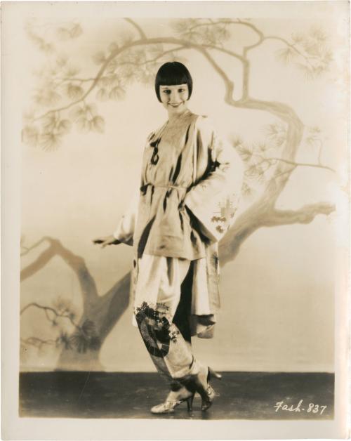 露易丝布鲁克斯
Louise Brooks 1906-1985年
美国默片女演员