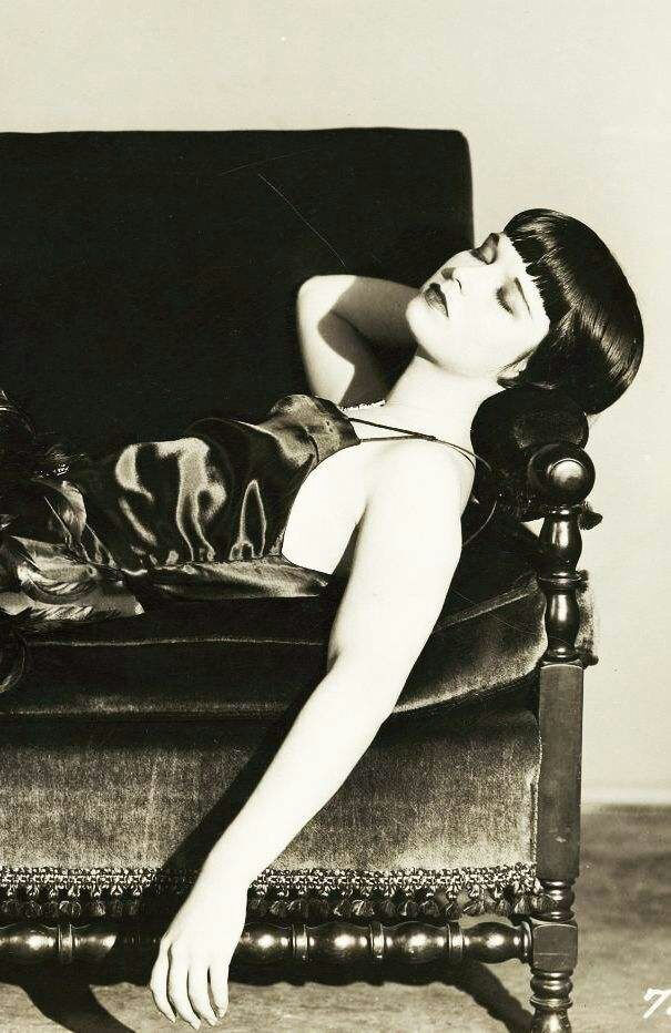 露易丝布鲁克斯
Louise Brooks 1906-1985年
美国默片女演员