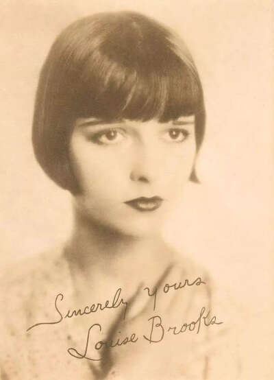 露易丝布鲁克斯
Louise Brooks 1906-1985年
美国默片女演员