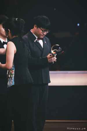 RNG -UZI（简自豪）