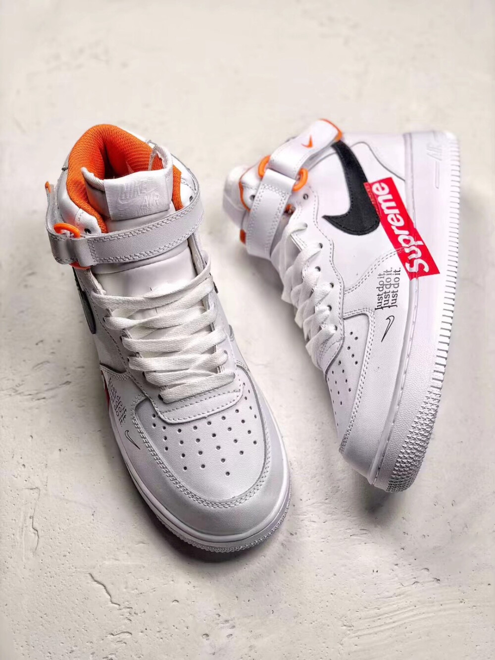 Nike Air Force 1 创意联名
串标 简版OW 