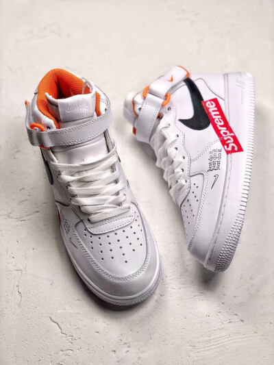 Nike Air Force 1 创意联名
串标 简版OW 