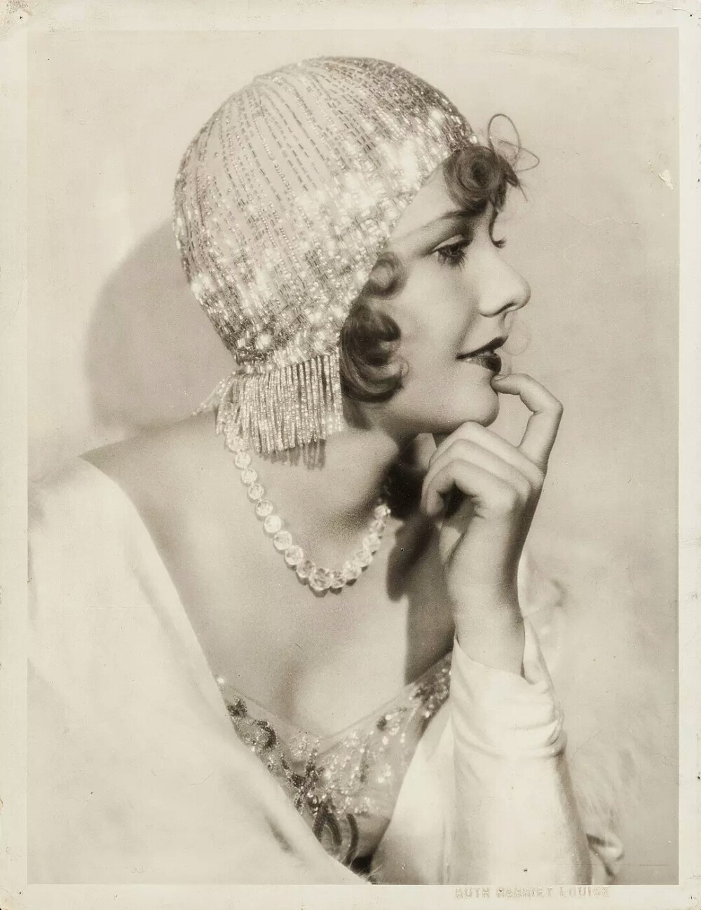 安妮塔佩姬
Anita Page 1910-2008年
美国默片女演员