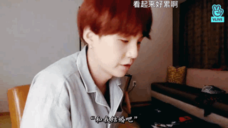 clive 自截
舌头和笑