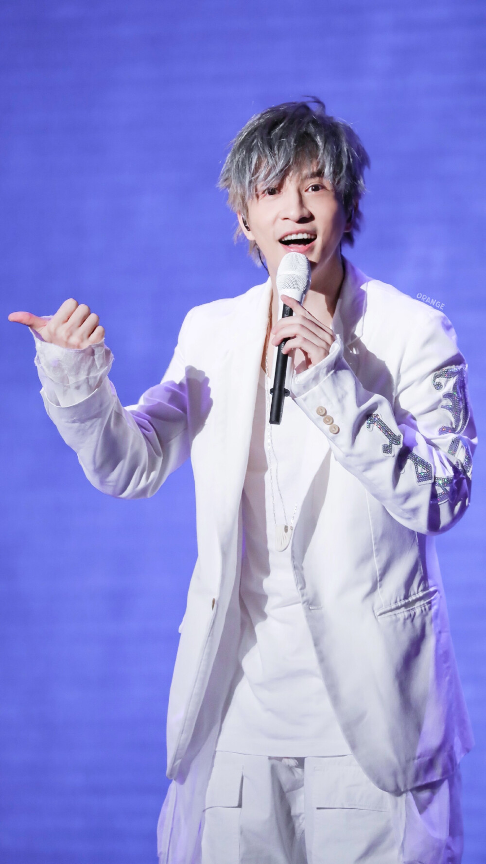 薛之谦摩天大楼世界巡回演唱会
上海站