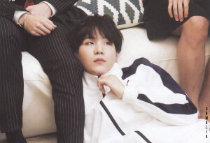 地位不如狗的他小其叔