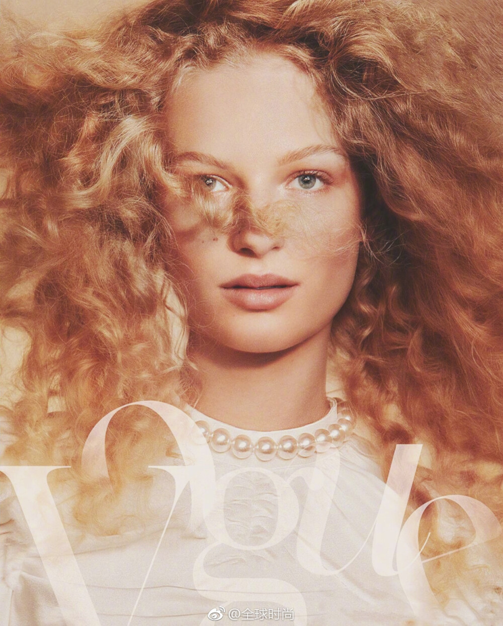 #Frederikke Sofie# &amp;《VOGUE》俄版Ⅰ带着丹麦女孩的精致，这位有灵气的模特新秀着实让人着迷！