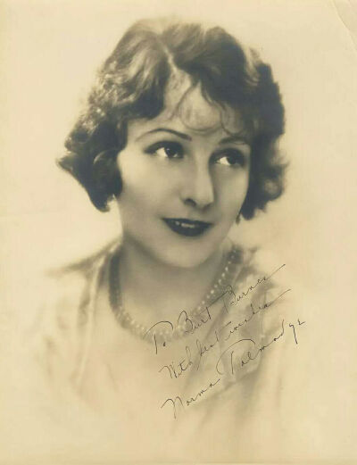 诺玛塔尔梅奇
Norma Talmadge 1893-1957年
美国默片女演员