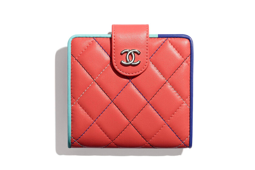 chanel-bags-pantone-living-coral color of the year 2019